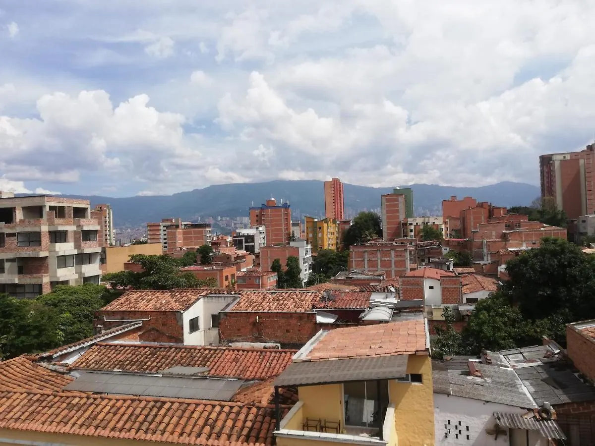 Ferienwohnung Casa Con Parking, Cerca Al Metro Y Mercados, 5 Piso Solo Escaleras Medellín Kolumbien